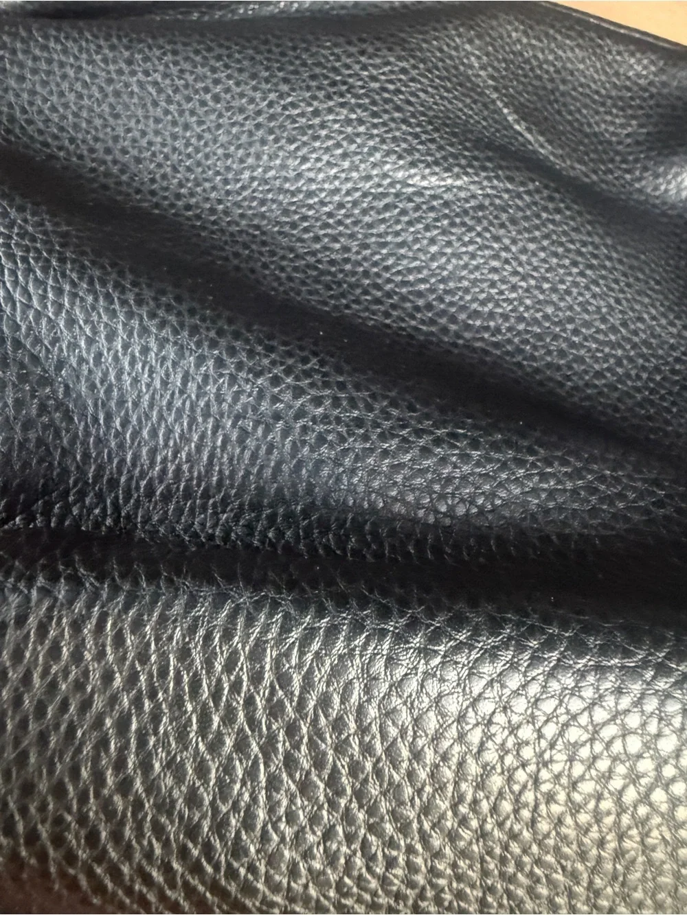 Nwot Madison west Black faux pebbled Leather Zippered Women’s Pouch bag